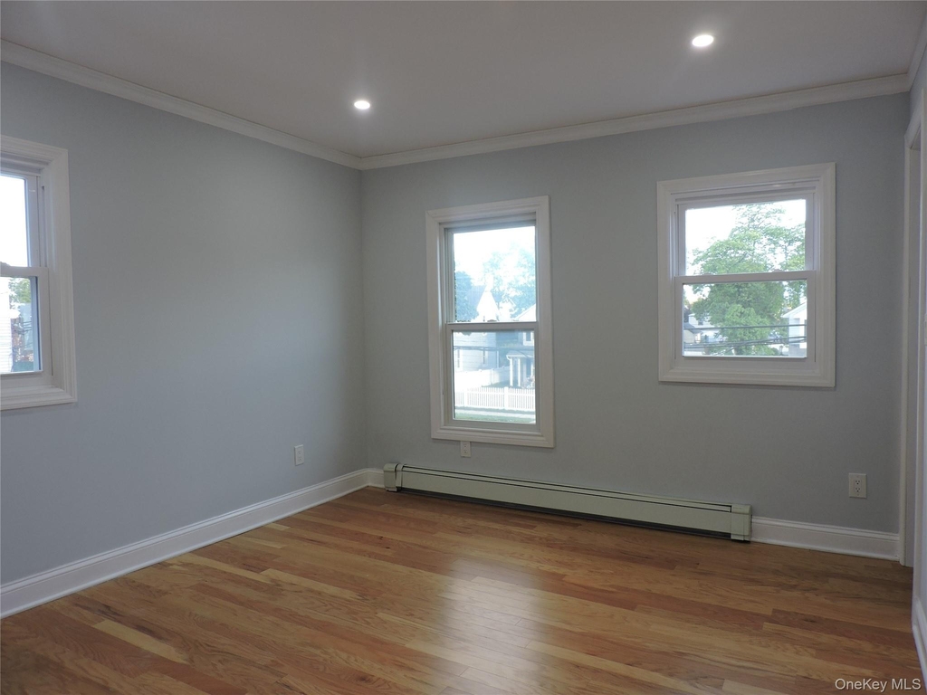 23 Maple Avenue - Photo 3