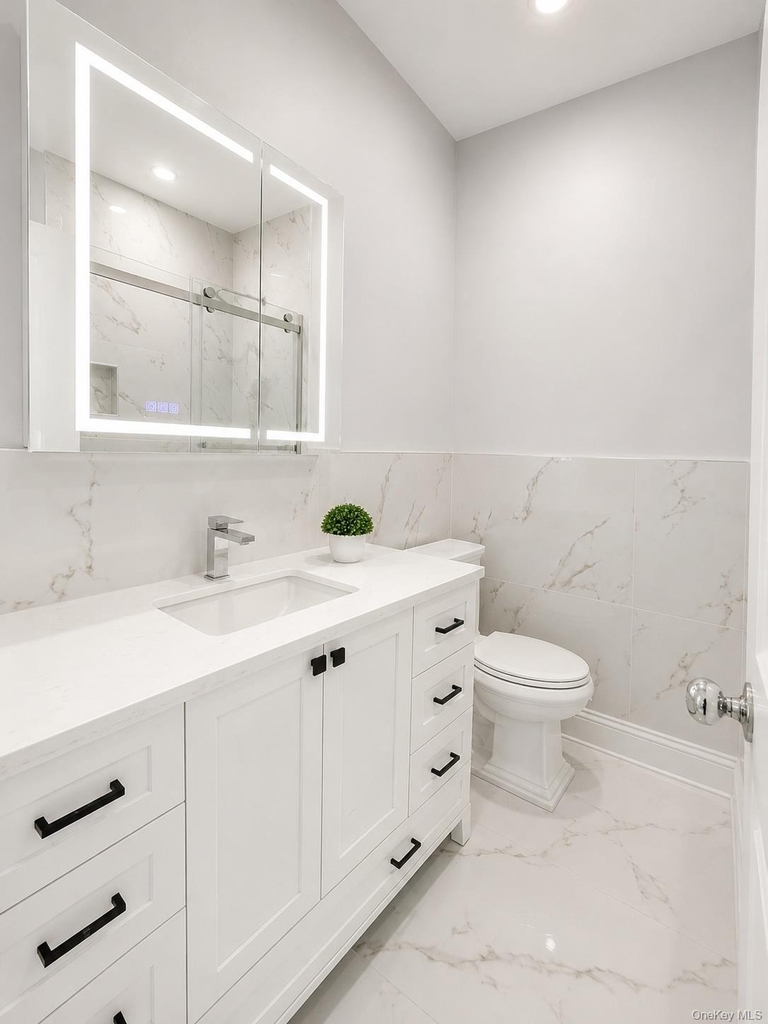 1463 Hewlett Avenue - Photo 5