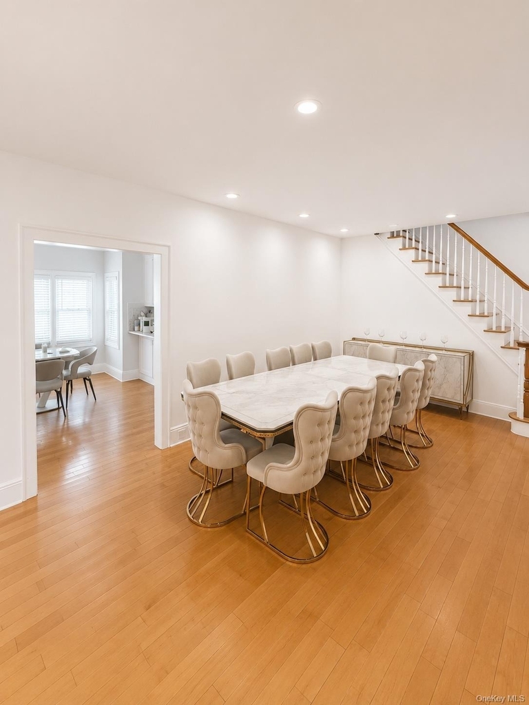 1463 Hewlett Avenue - Photo 3