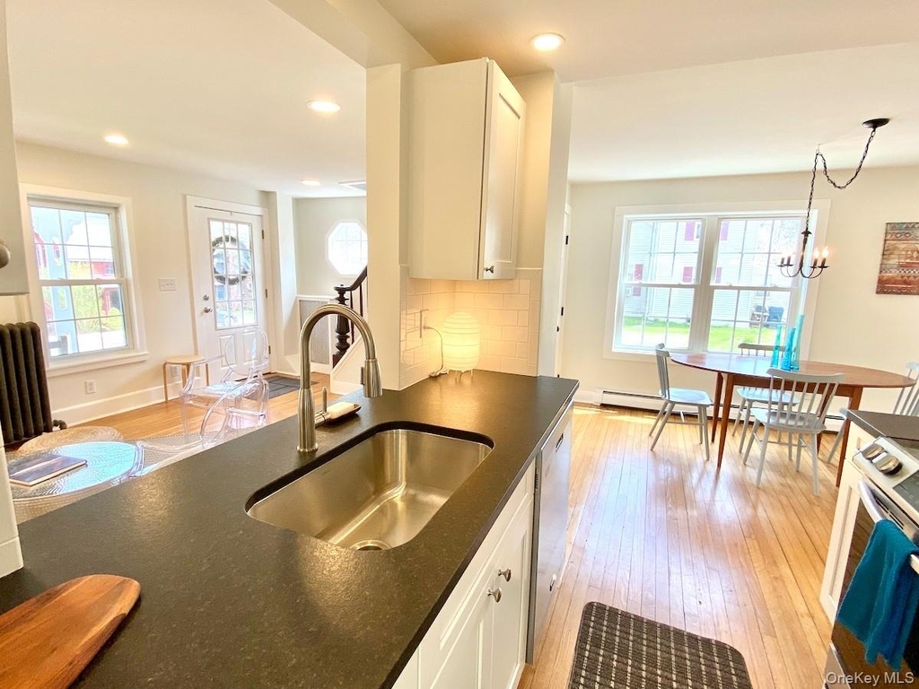 32 Oak Street - Photo 9