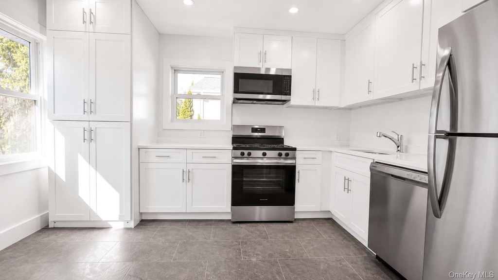 43 Yennicock Avenue - Photo 5