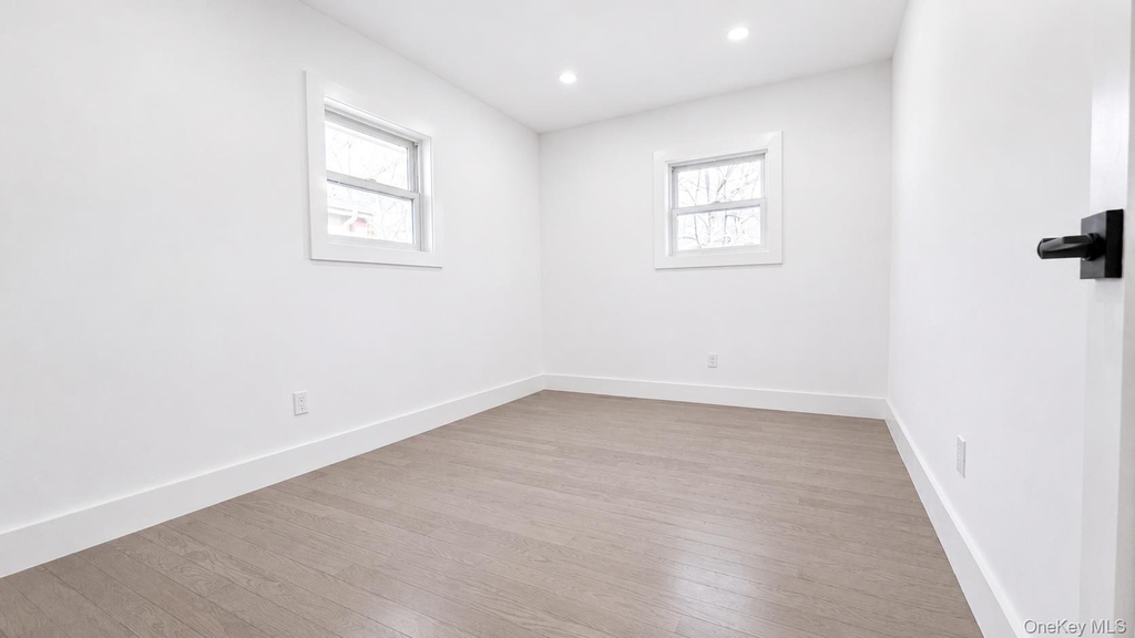 43 Yennicock Avenue - Photo 9