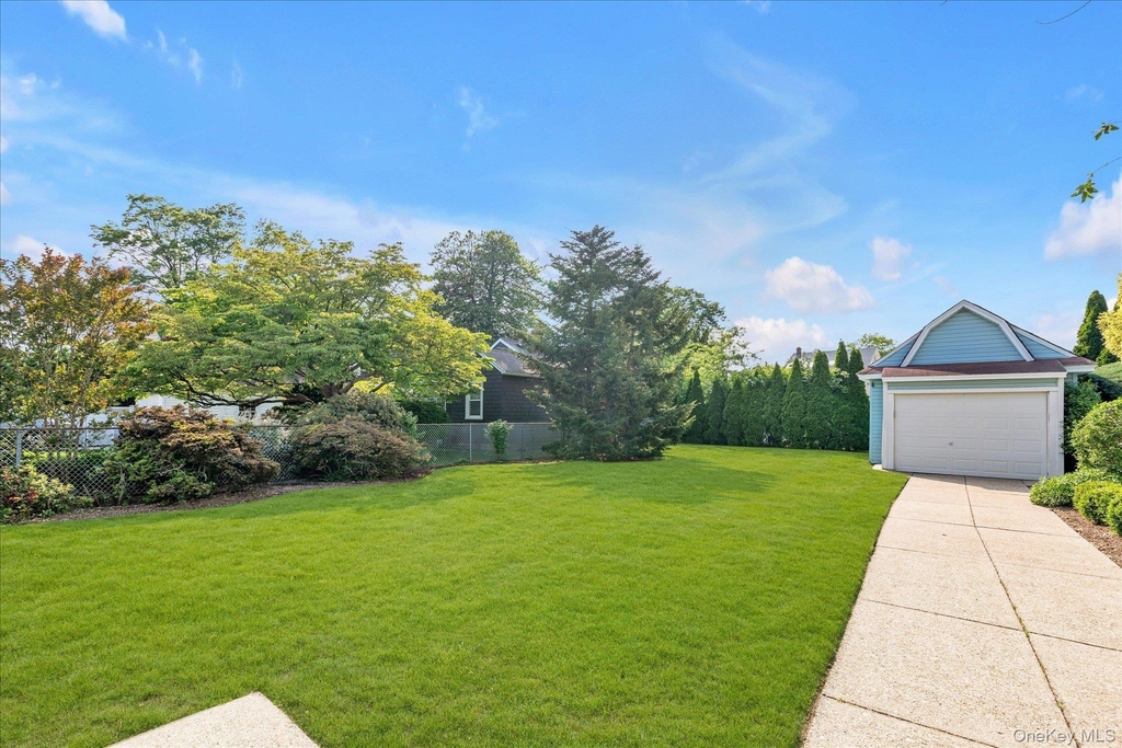 23 Thompson Place - Photo 6