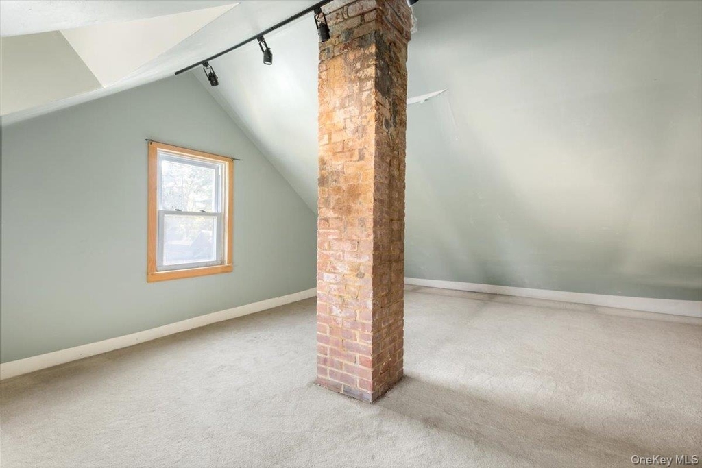 13-15 Cherry Avenue - Photo 17