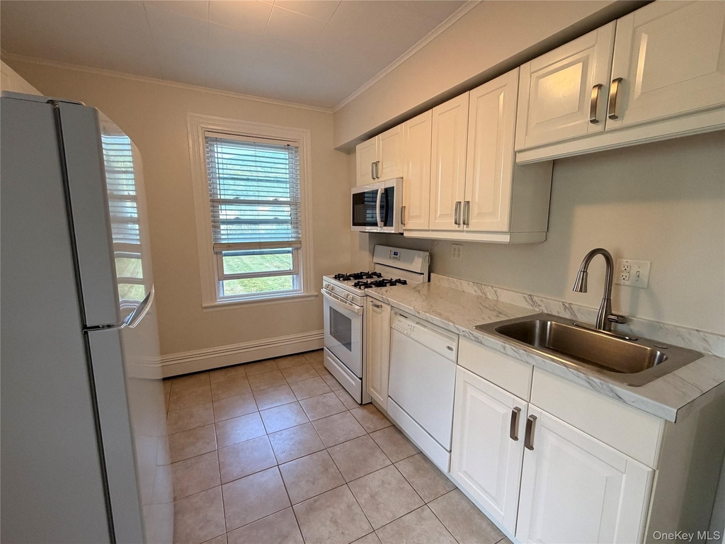 13-15 Cherry Avenue - Photo 13