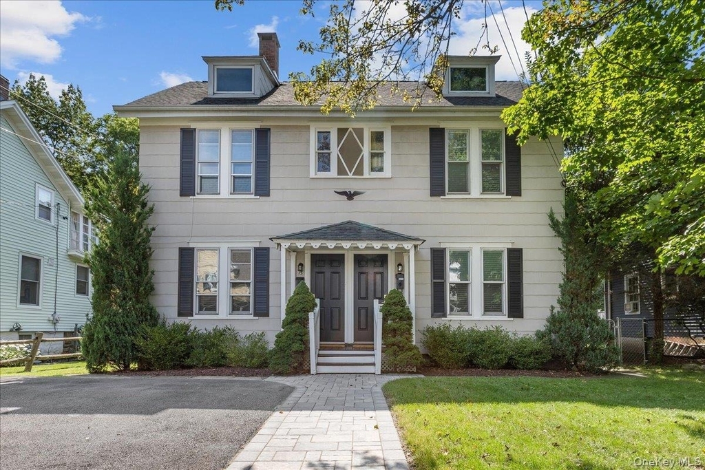 13-15 Cherry Avenue - Photo 0