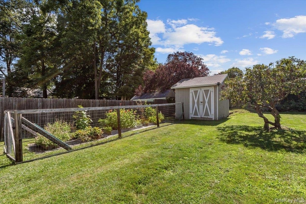 13-15 Cherry Avenue - Photo 20