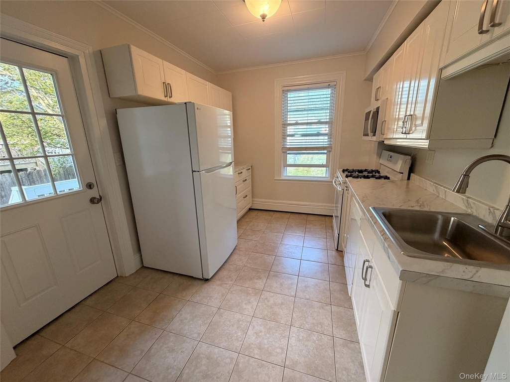 13-15 Cherry Avenue - Photo 14
