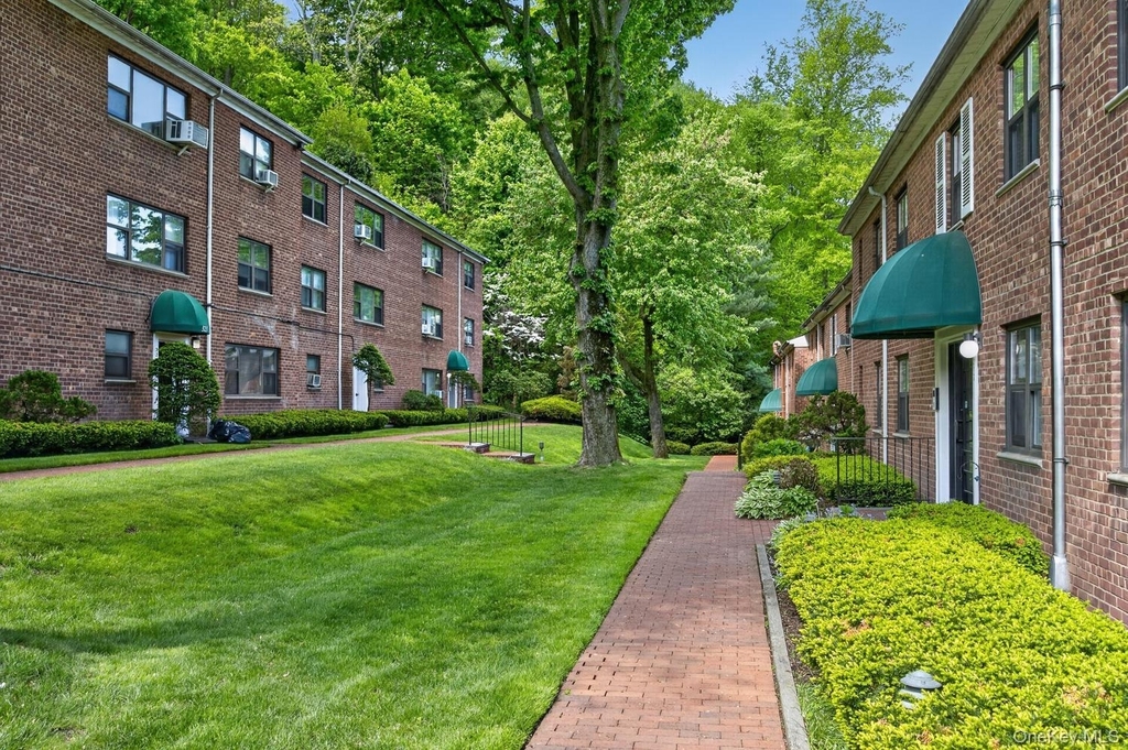 319 Main Street - Photo 18