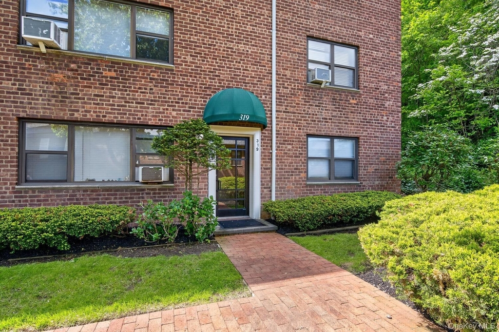 319 Main Street - Photo 20