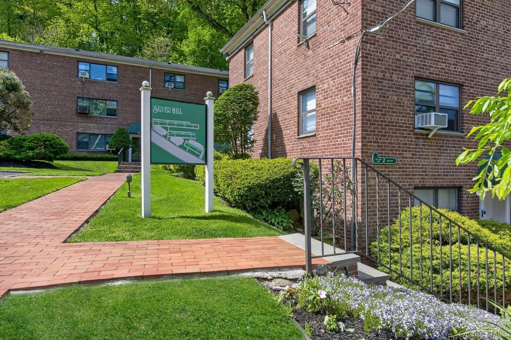 319 Main Street - Photo 17