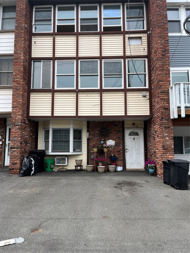156 Coolidge Street - Photo 14