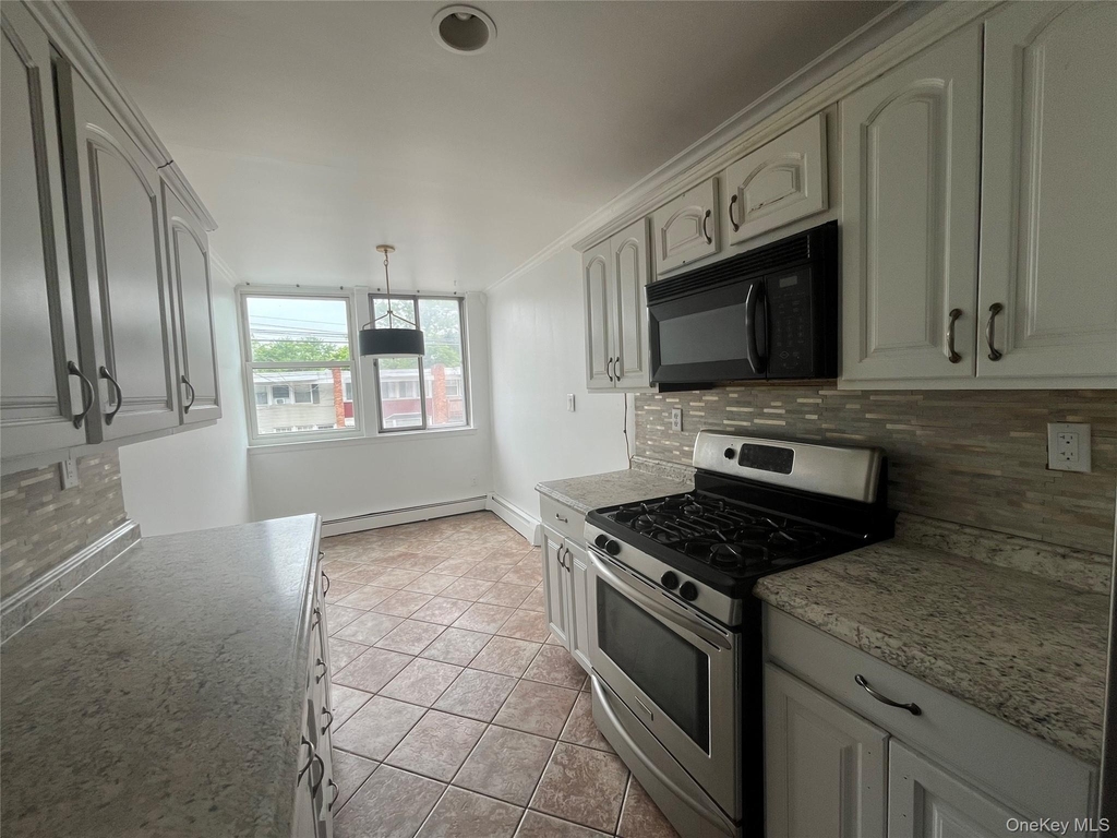 156 Coolidge Street - Photo 3