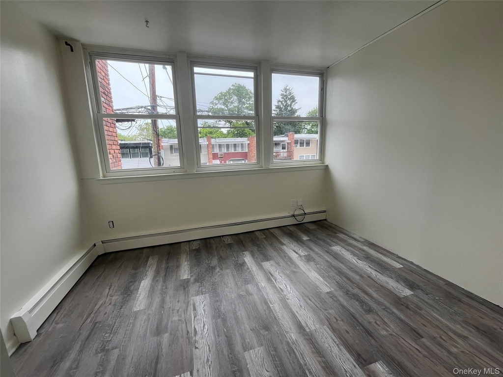 156 Coolidge Street - Photo 8