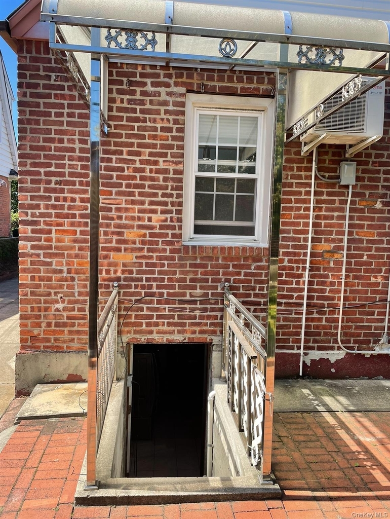 5003 Bell Boulevard - Photo 2
