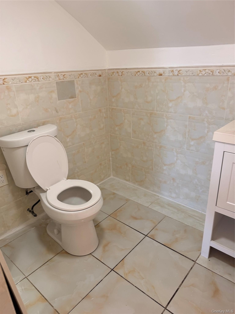 153 Emporia Avenue - Photo 2