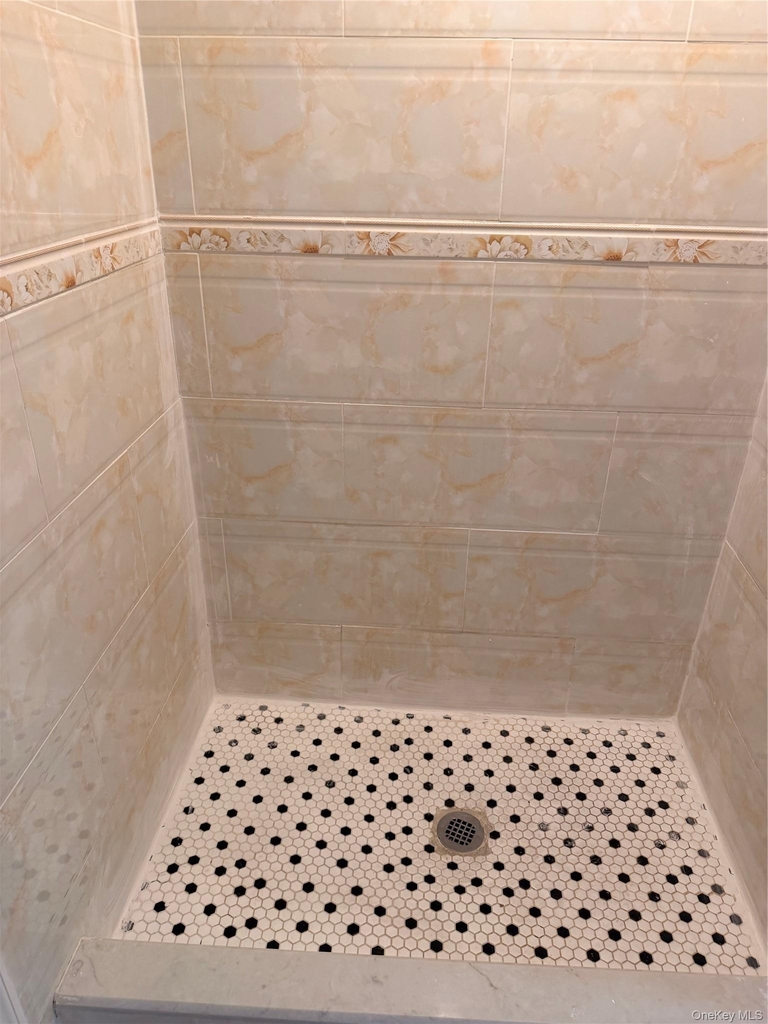 153 Emporia Avenue - Photo 3