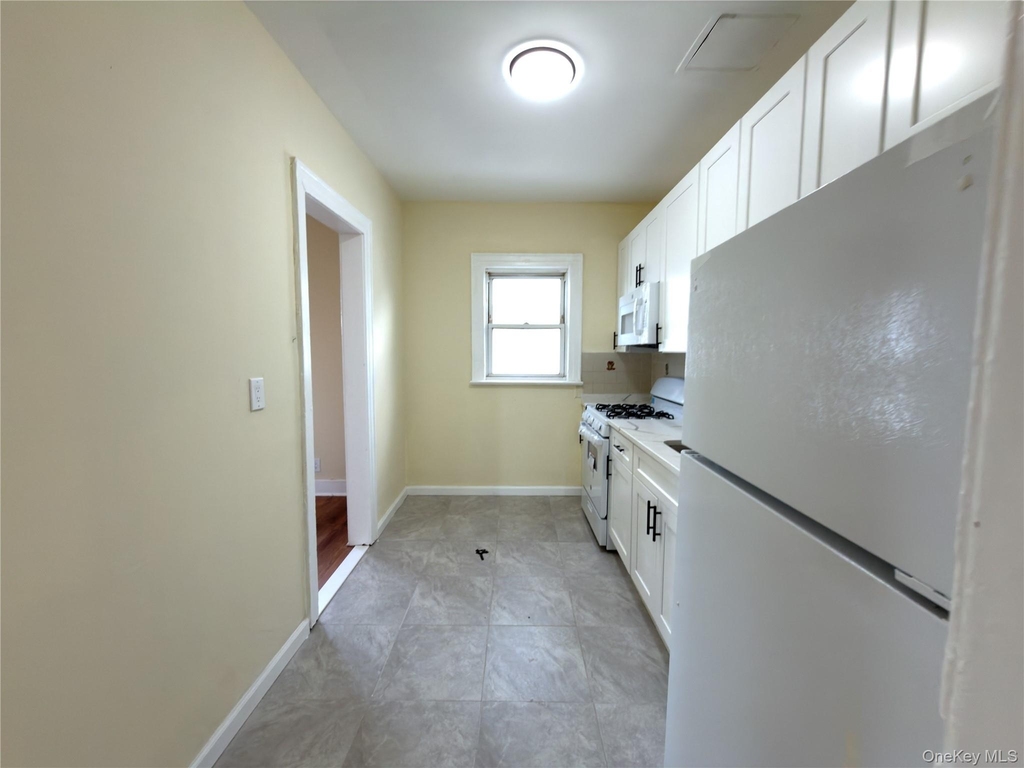 302 West Hudson - Photo 9