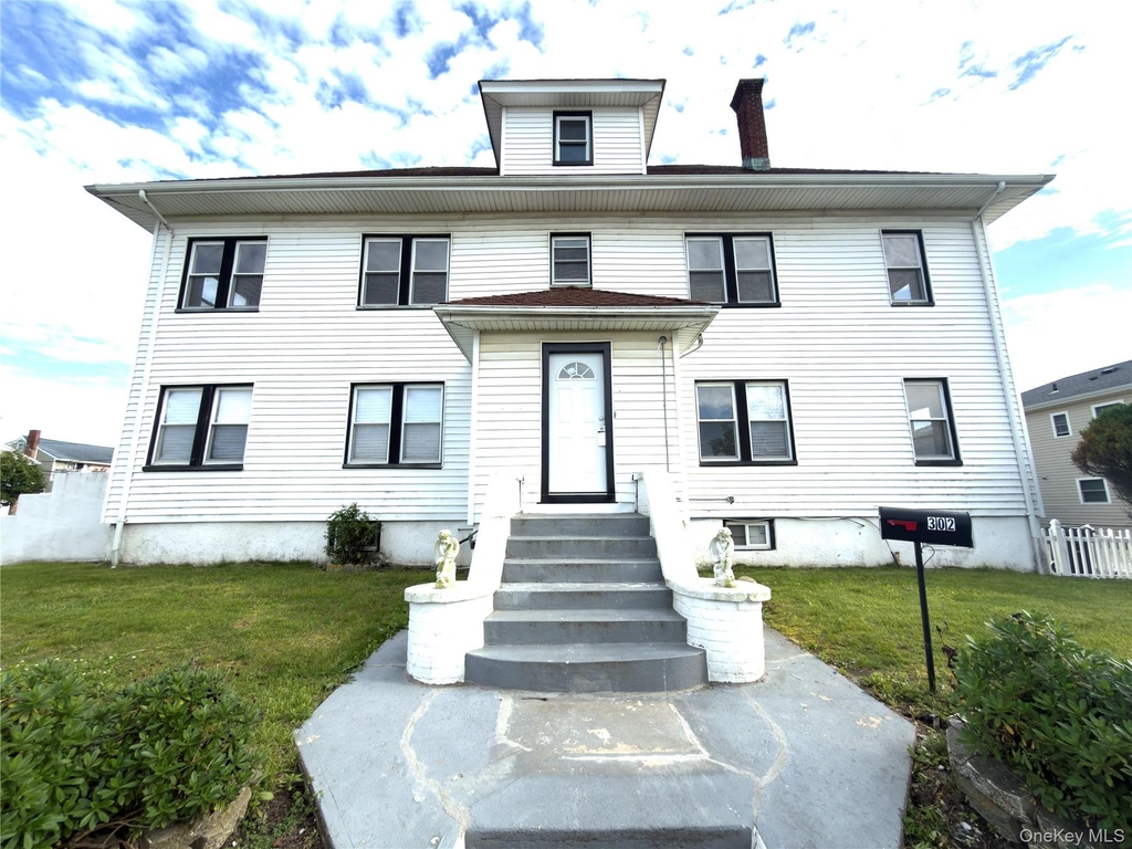 302 West Hudson - Photo 3