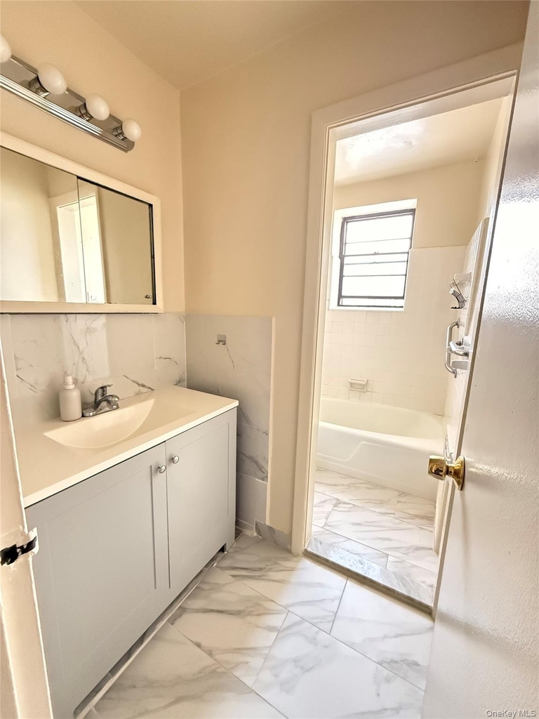 190 First Street - Photo 5