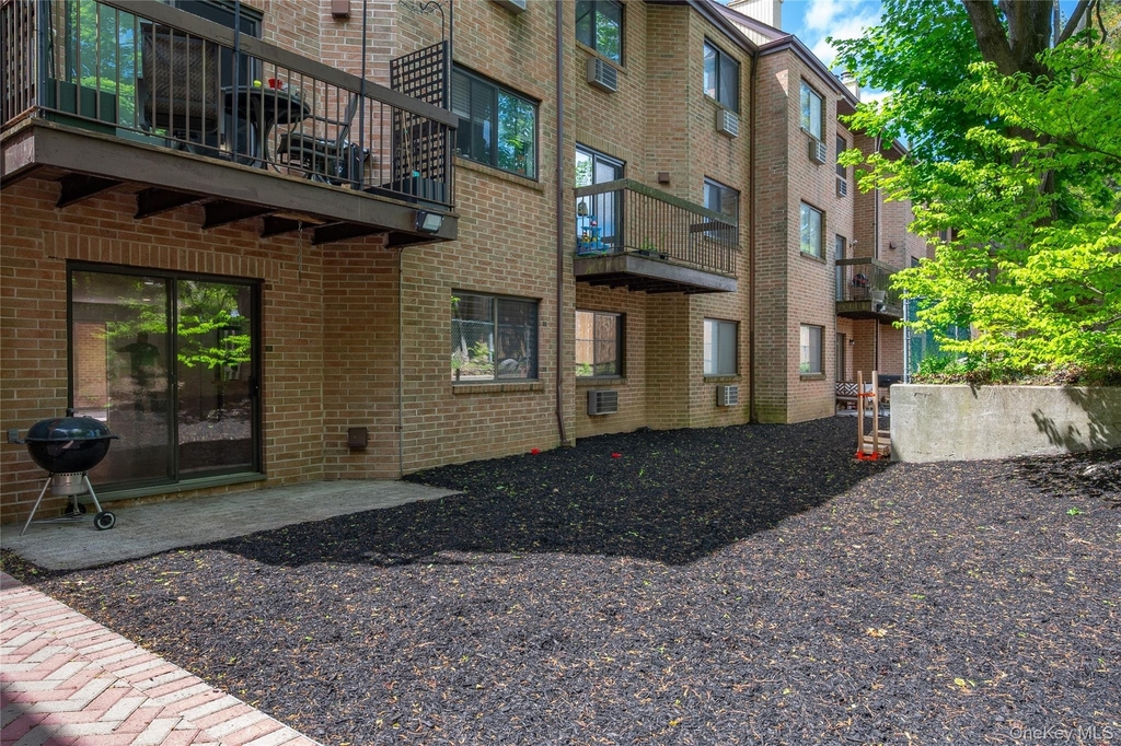 50 Dekalb Avenue - Photo 6