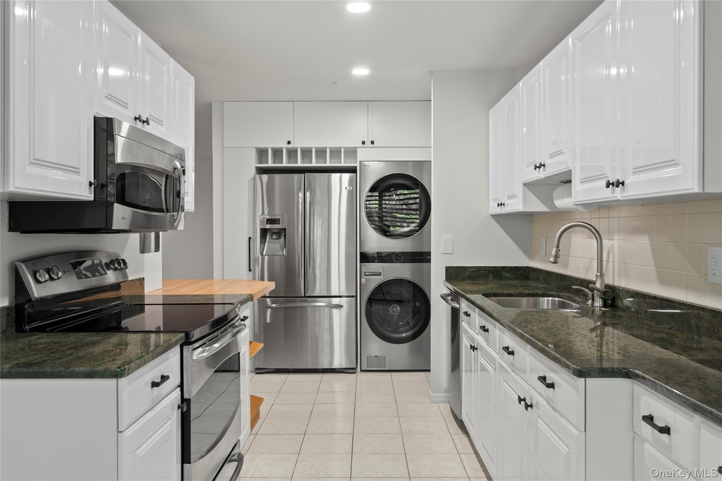 50 Dekalb Avenue - Photo 0