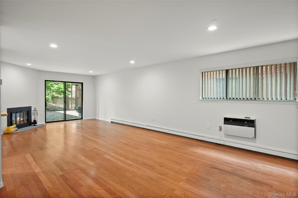 50 Dekalb Avenue - Photo 3