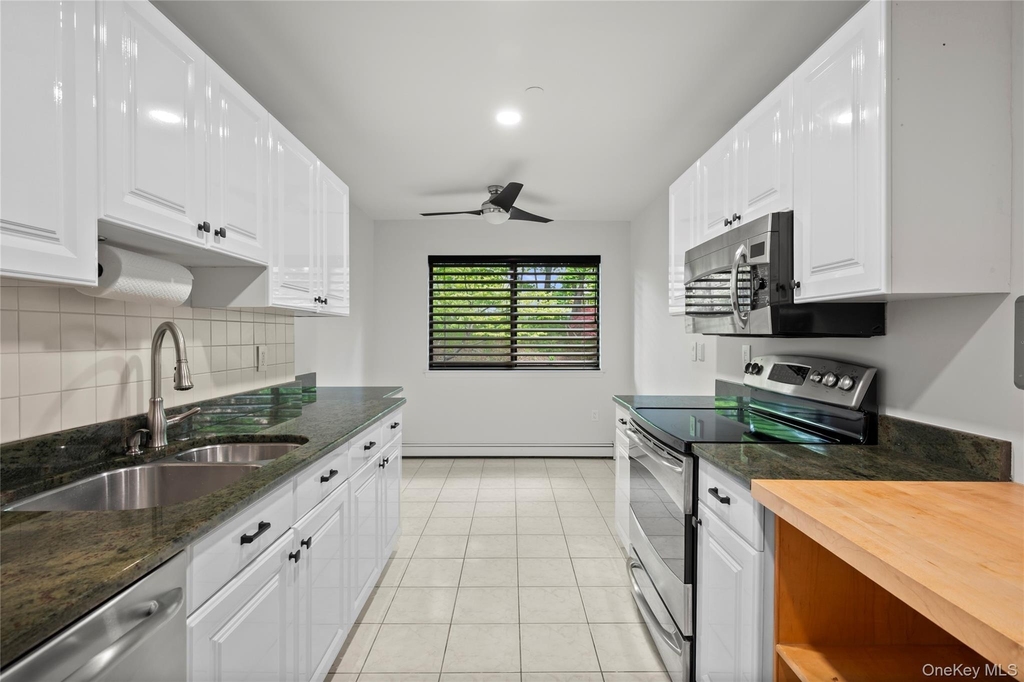 50 Dekalb Avenue - Photo 8