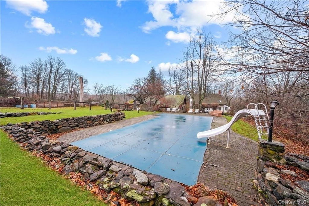 15 Inningwood Road - Photo 32