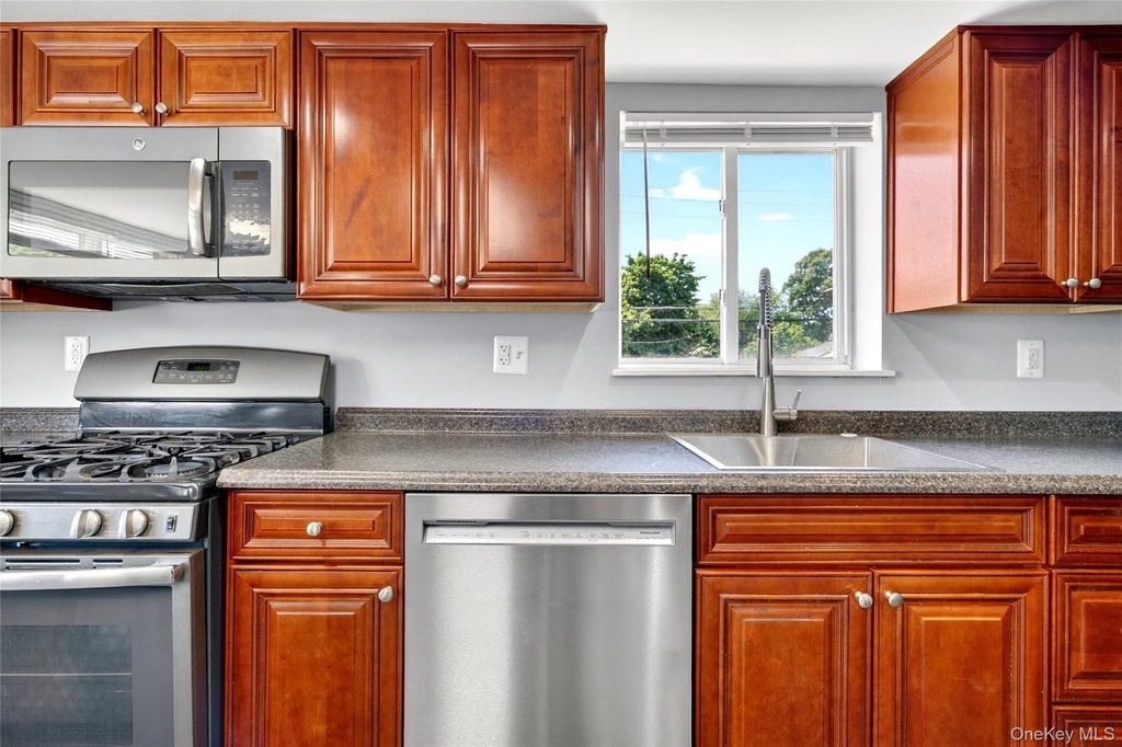 58 Samsondale Avenue - Photo 7