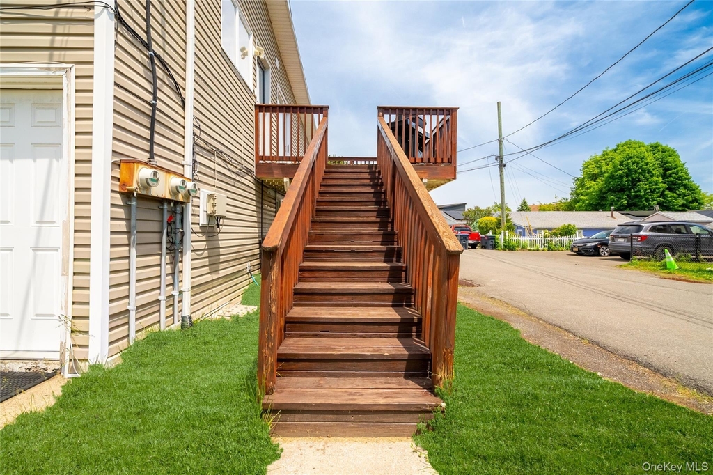 58 Samsondale Avenue - Photo 1