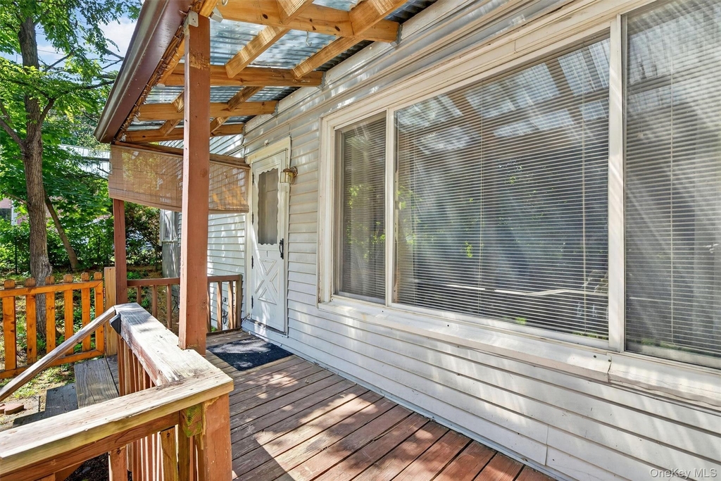 4 Montgomery Road - Photo 1