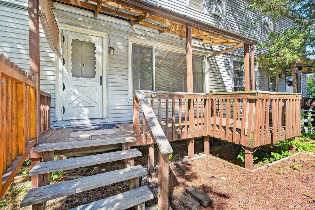 4 Montgomery Road - Photo 0