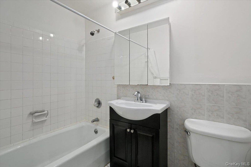 555 Central Park Avenue - Photo 12