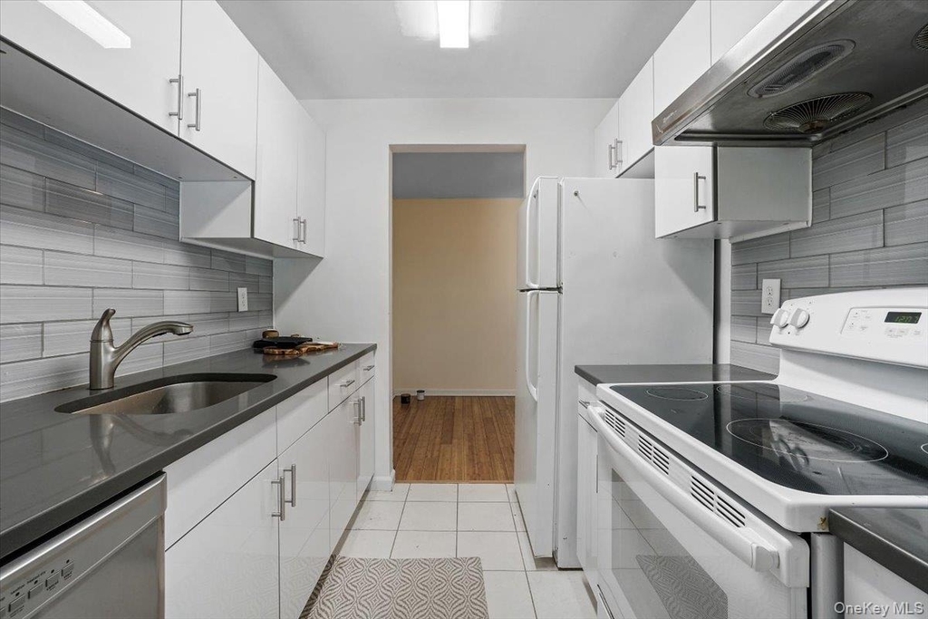 555 Central Park Avenue - Photo 7
