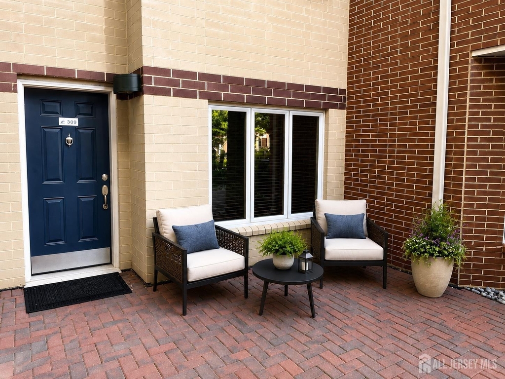368 Rector Street - Photo 1