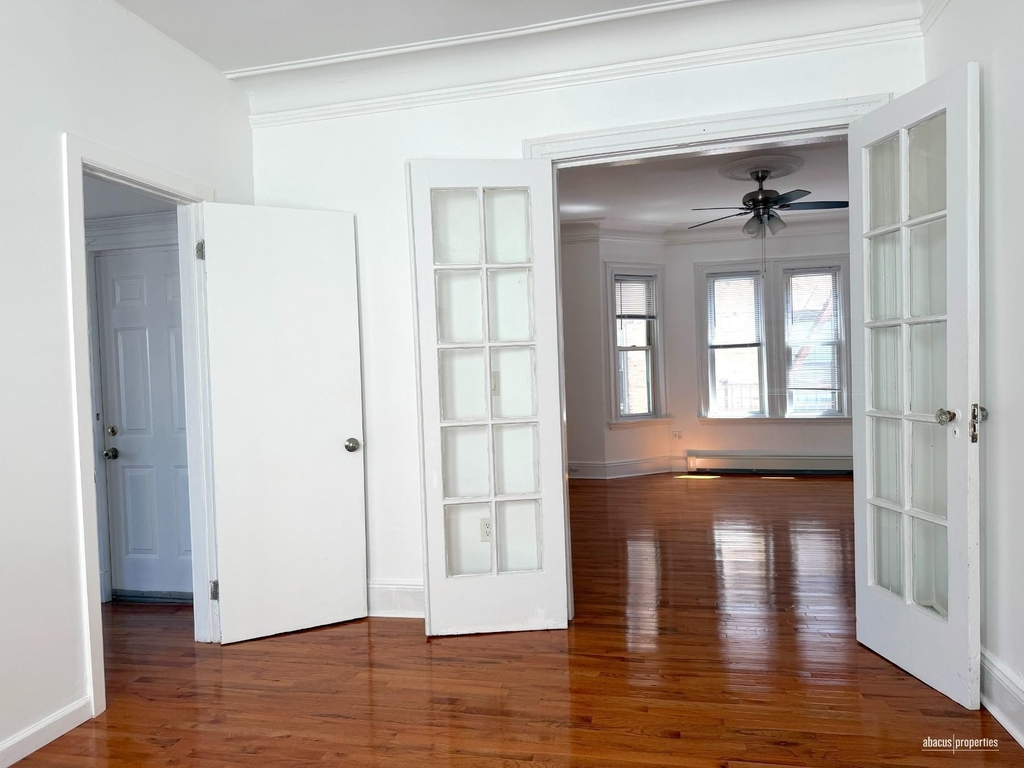 1918 Cortelyou Road - Photo 8