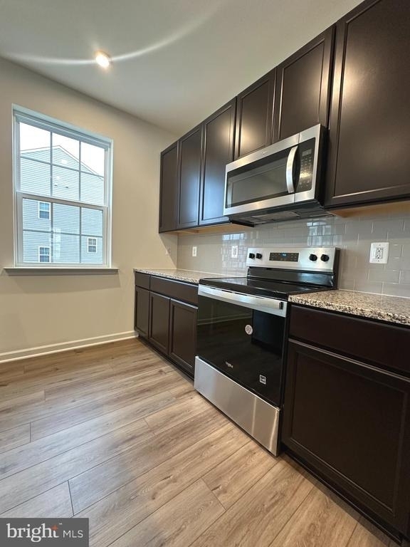 93 Stafford Pl - Photo 11