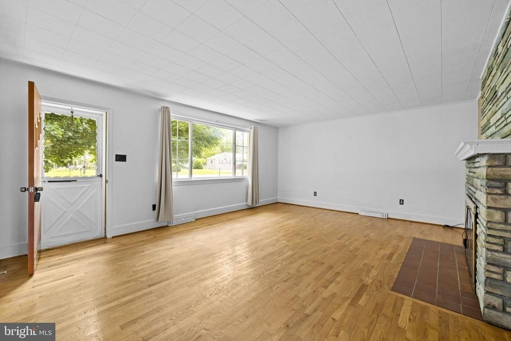 2917 First Street - Photo 4