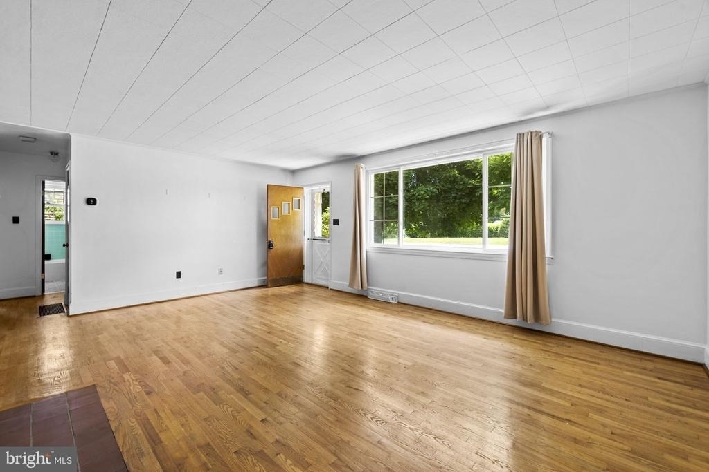 2917 First Street - Photo 5