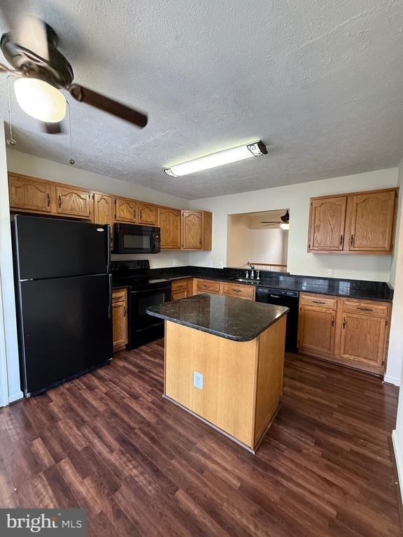 105 West Park Drive - Photo 2