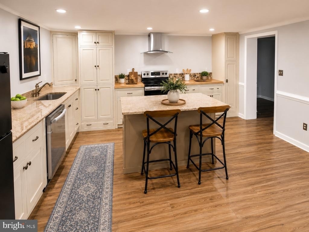 216 Stern Cove - Photo 1