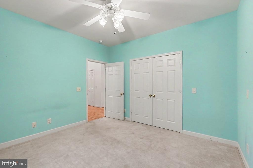 10 Piper Place - Photo 32