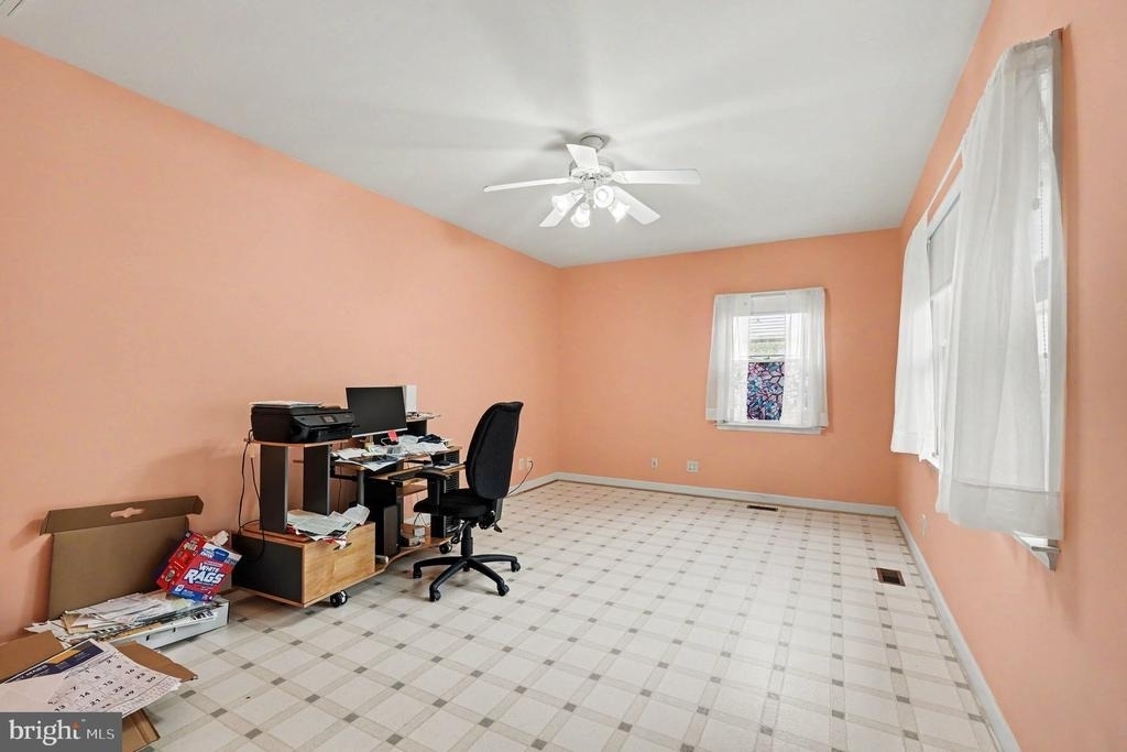 10 Piper Place - Photo 17