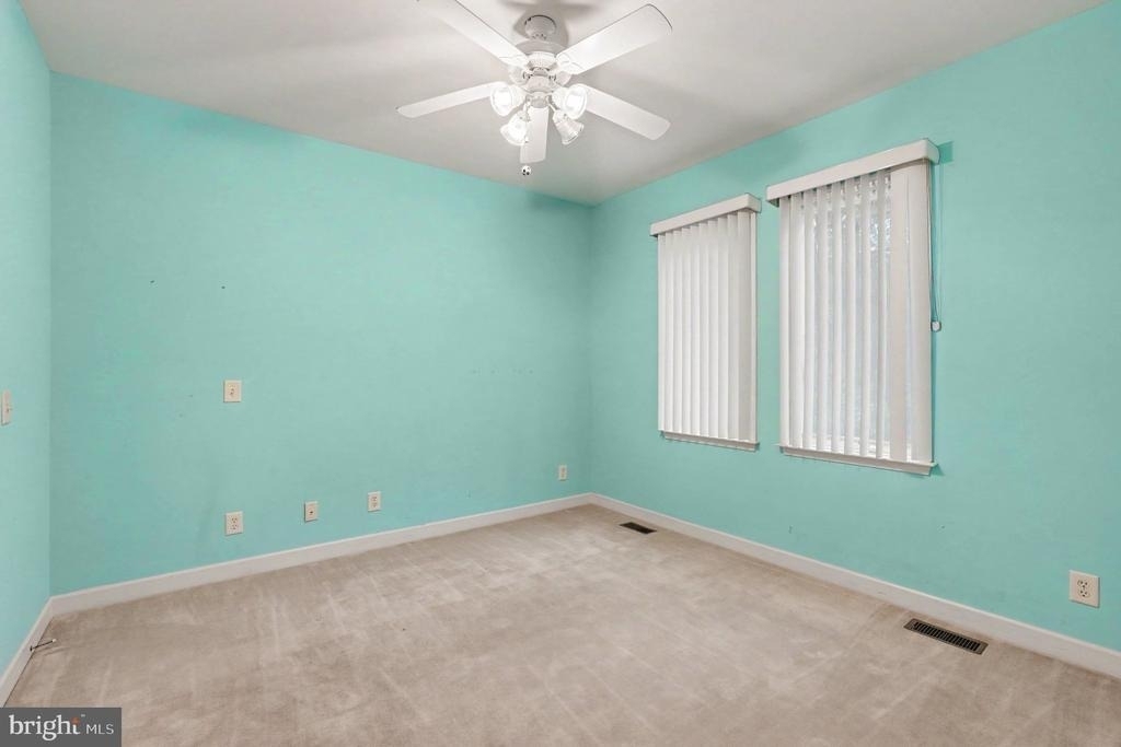 10 Piper Place - Photo 31