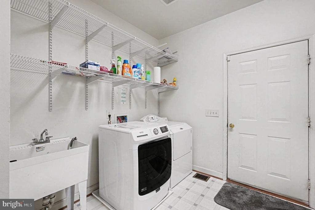 10 Piper Place - Photo 25