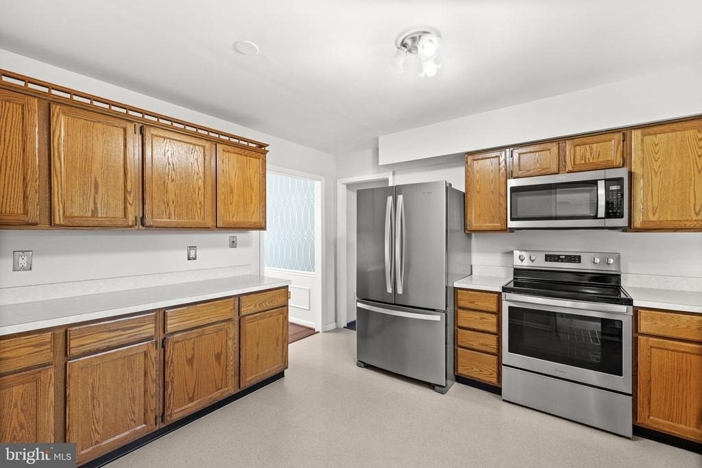 308 Butternut Drive - Photo 3