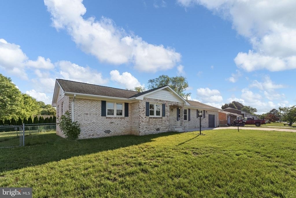 308 Butternut Drive - Photo 2
