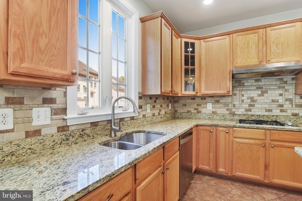 8416 Churchside Drive - Photo 49