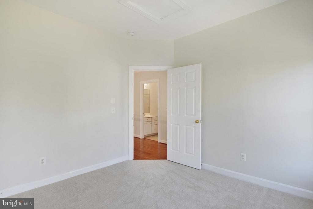 8416 Churchside Drive - Photo 55